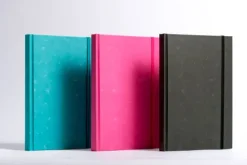 Anaconda Notizbuch/Notebook/Blank Book, punktiert, textiles Gummiband, schwarz, Hardcover (A5), 120g/m² Papier*Anaconda Verlag Online