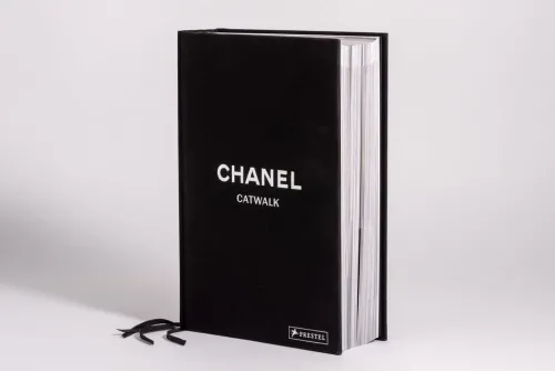 Chanel Catwalk Complete*Prestel Verlag Sale