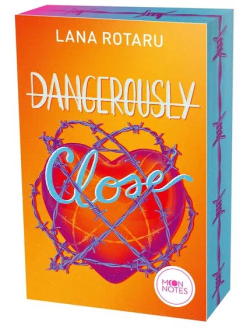moon notes Romantic Suspense-Dangerously Close