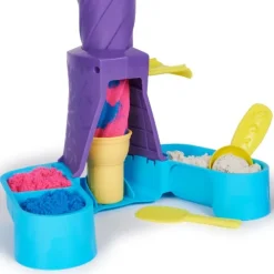 - Kinetic Sand - Soft Serve Ice Cream Station (397g)*Spin Master Hot