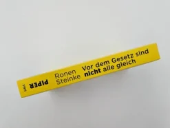 Vor dem Gesetz sind nicht alle gleich*Piper Verlag GmbH